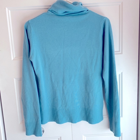 Light blue turtleneck - Picture 3 of 3
